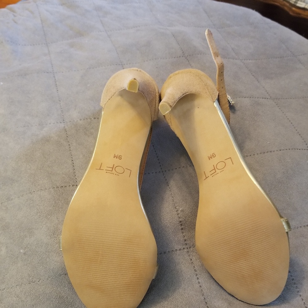 Loft Heels - Picture 3 of 4